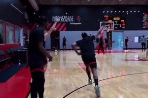 家有一老，如有一宝，KD训练也在搞怪🤪