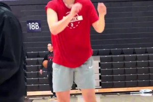 杨瀚森混音队赛前热身🔥手感在线！三分线外百发百中！